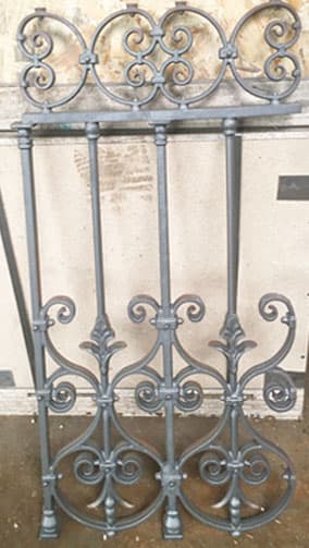 Balustrata, parapetto lavorato in ghisa - Thumbnail 3